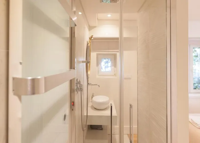 Flh Principe Real Minimalist Retreat * 리스본
